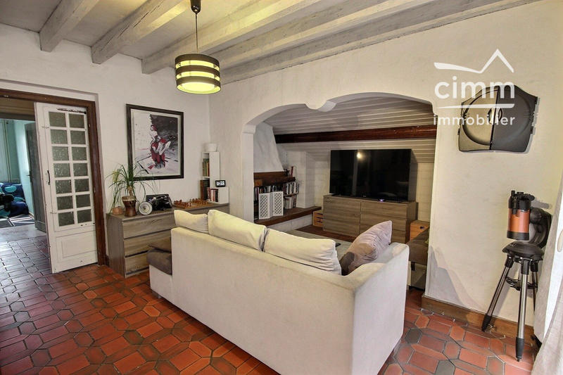 Appartement - 75 m² - 4 pièces