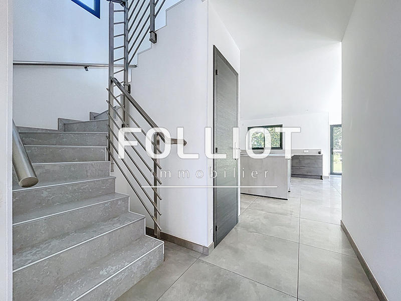 Maison - 160 m² - 6 pièces