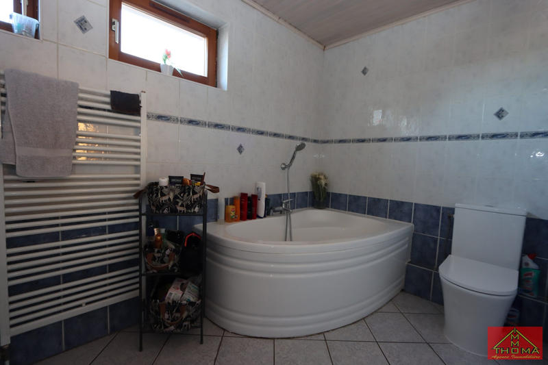 Maison - 123 m² - 6 pièces