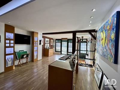 Local commercial - 240 m²