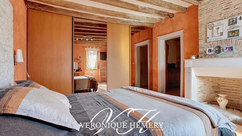 Maison - 180 m² - 8 pièces