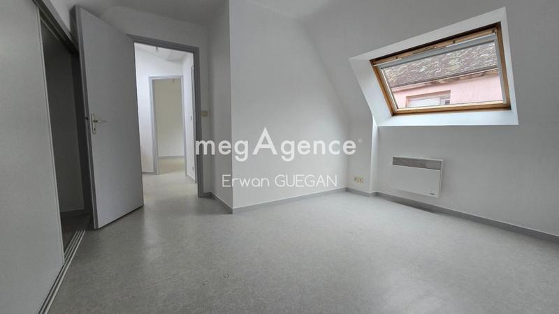 Maison - 250 m² - 4 pièces