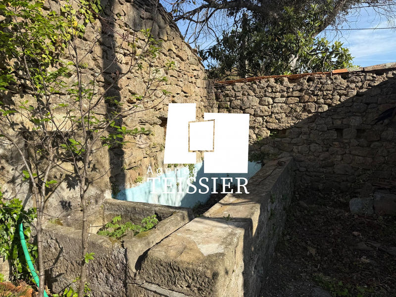 Maison - 216 m² - 12 pièces