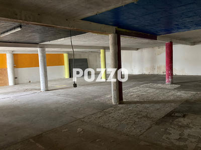 Local commercial - 392 m² - 5 pièces
