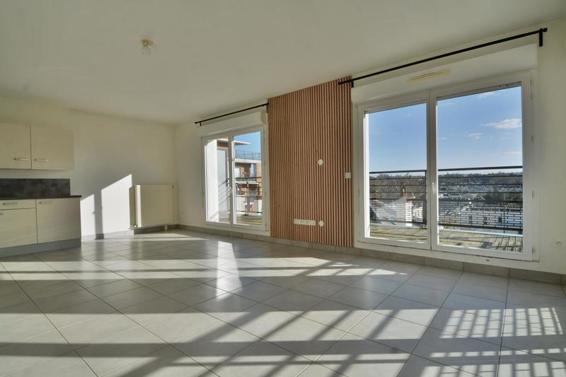 Appartement - 80 m² - 4 pièces