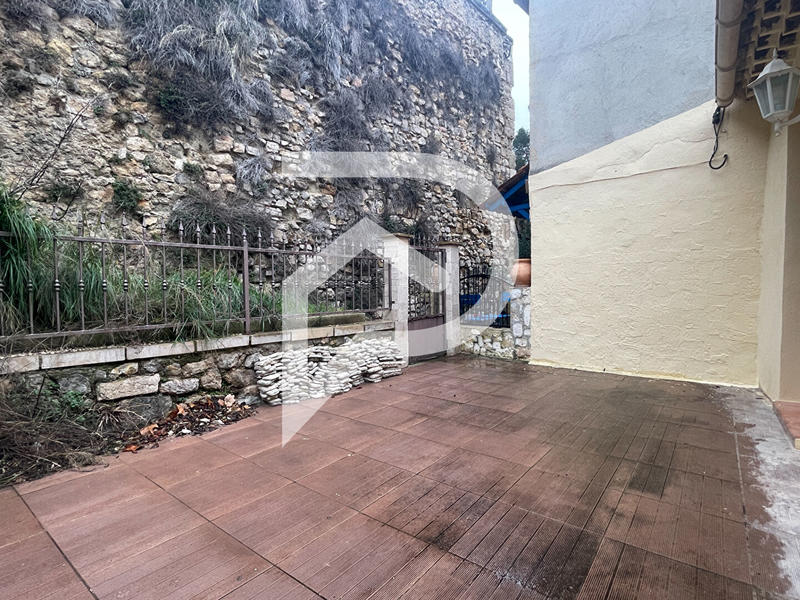 Maison de village - 84 m² - 3 pièces