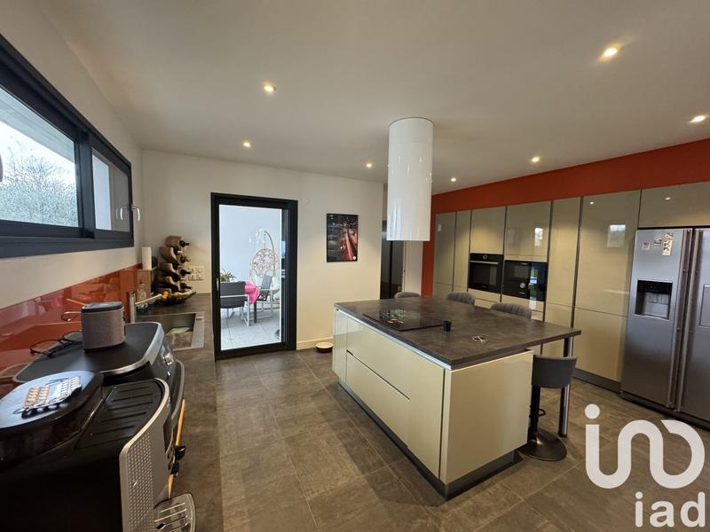 Maison de maîtres - 252 m² - 7 pièces