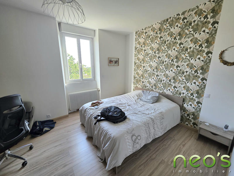 Maison - 180 m² - 7 pièces