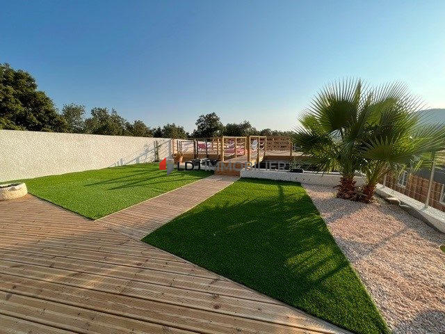Villa - 200 m² - 5 pièces