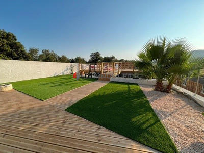 Villa - 200 m² - 5 pièces