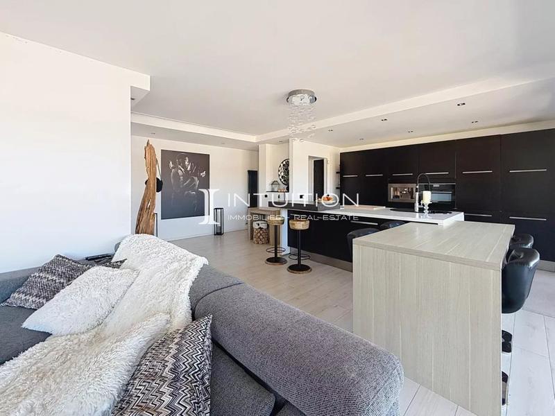 Appartement - 85 m² - 3 pièces