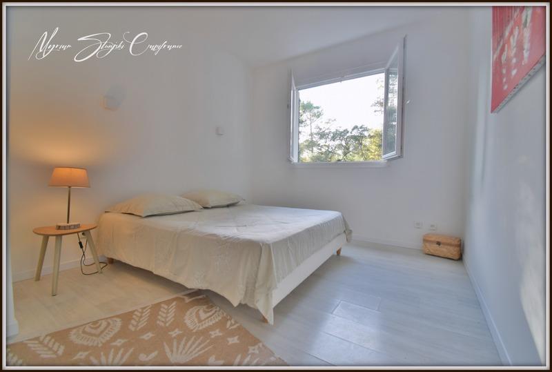 Maison - 218 m² - 8 pièces