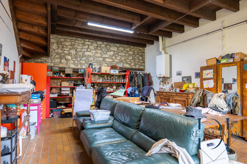 Maison - 350 m² - 7 pièces