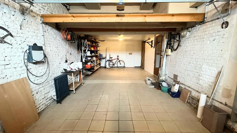 Maison - 200 m² - 7 pièces