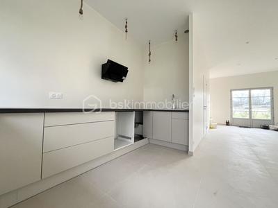 Maison - 88 m² - 4 pièces