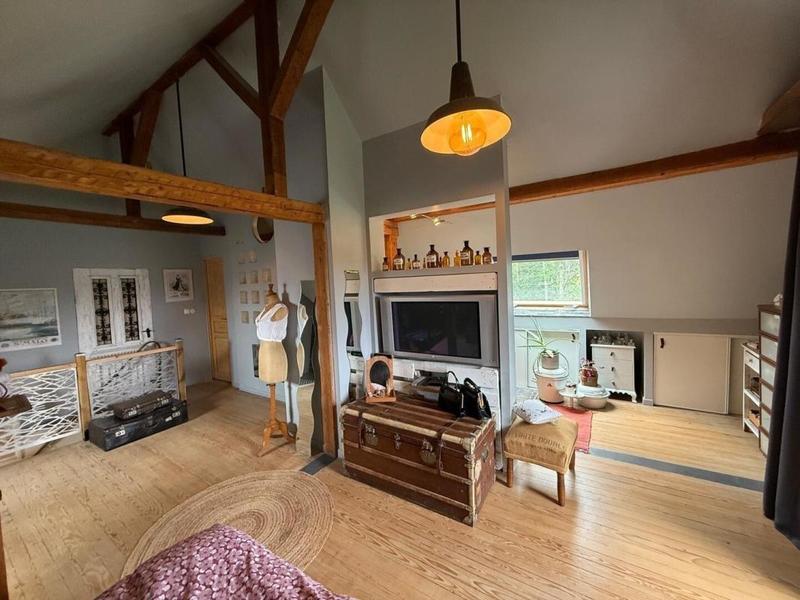 Maison - 190 m² - 7 pièces