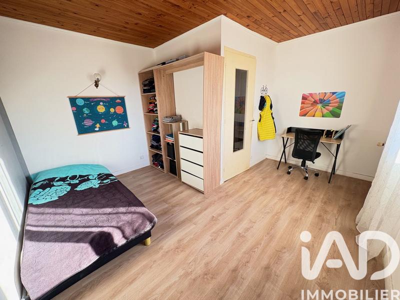 Maison - 201 m² - 6 pièces