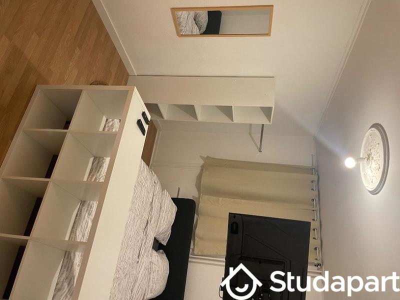 Chambre - 9 m² - 1 pièce