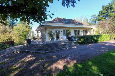 Maison - 162 m² - 7 pièces