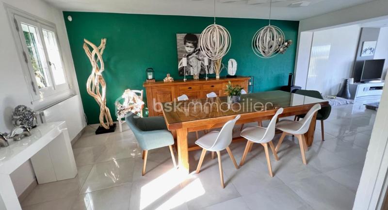 Maison de village - 150 m² - 8 pièces