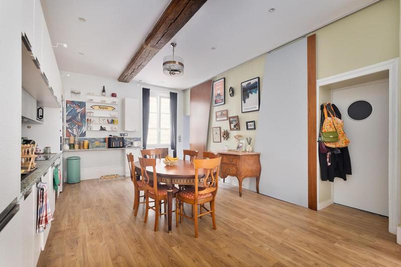 Appartement - 95 m² - 4 pièces