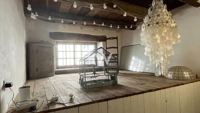 Maison de village - 200 m² - 8 pièces