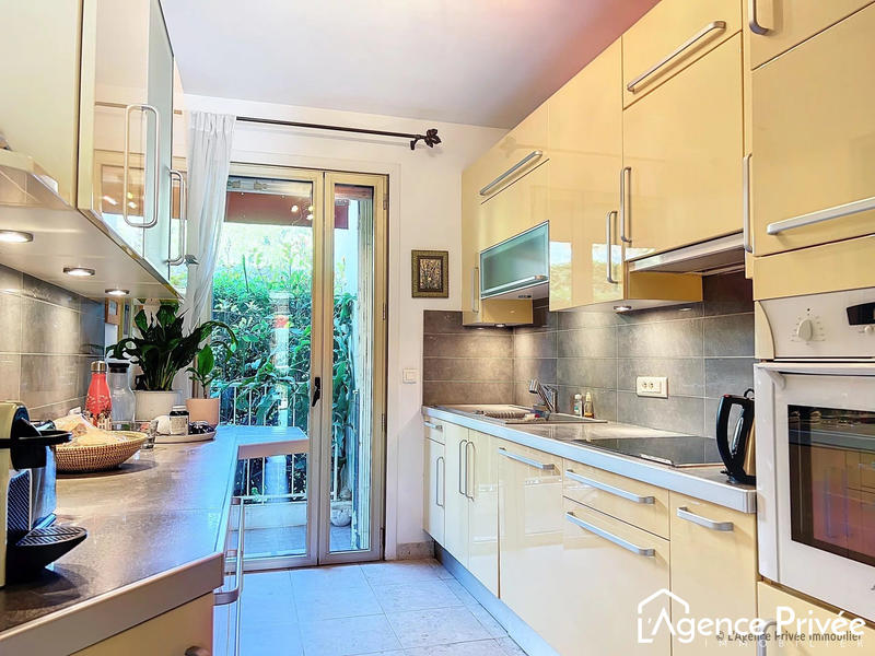 Appartement - 111 m² - 5 pièces