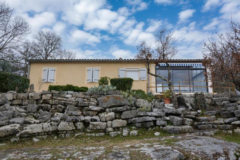 Maison - 96 m² - 5 pièces