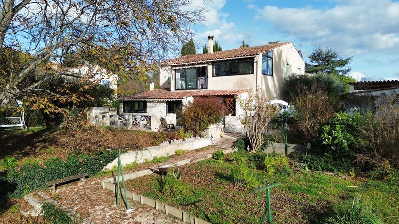 Maison - 145 m² - 5 pièces