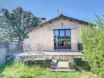 Maison - 266 m² - 9 pièces