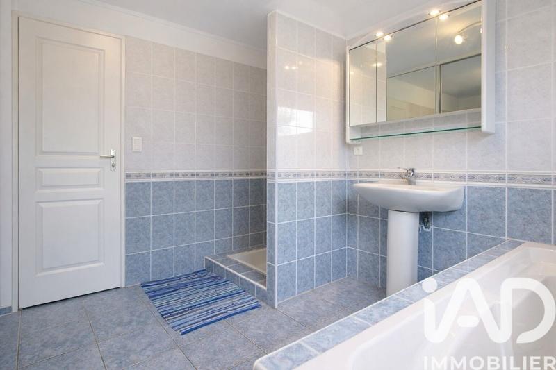 Maison - 136 m² - 6 pièces