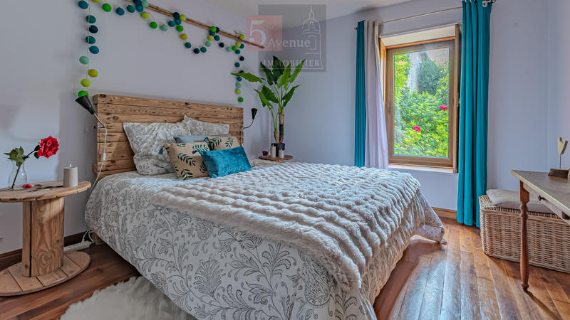 Maison - 550 m² - 15 pièces