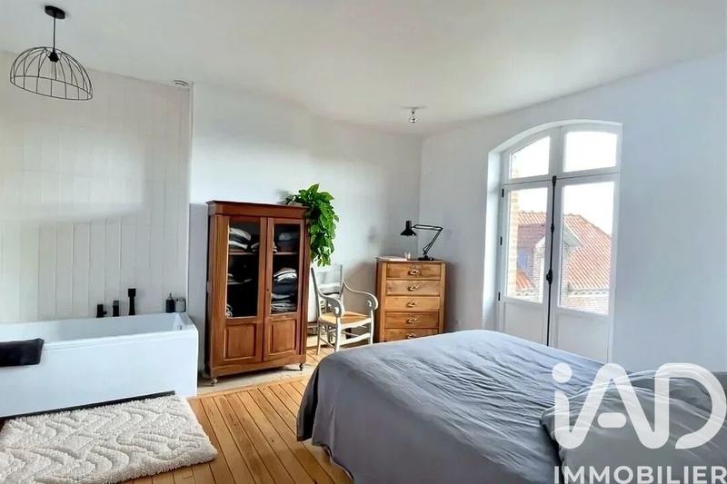 Maison de maîtres - 144 m² - 6 pièces