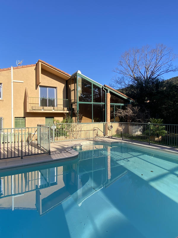 Villa - 205 m² - 6 pièces