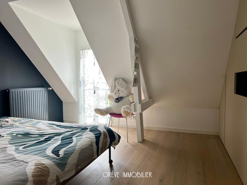 Maison - 165 m² - 8 pièces