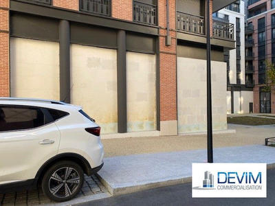 Local commercial - 140 m²