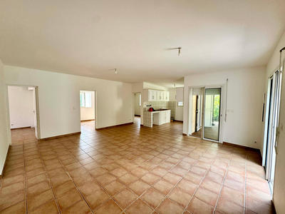 Villa - 95 m² - 5 pièces