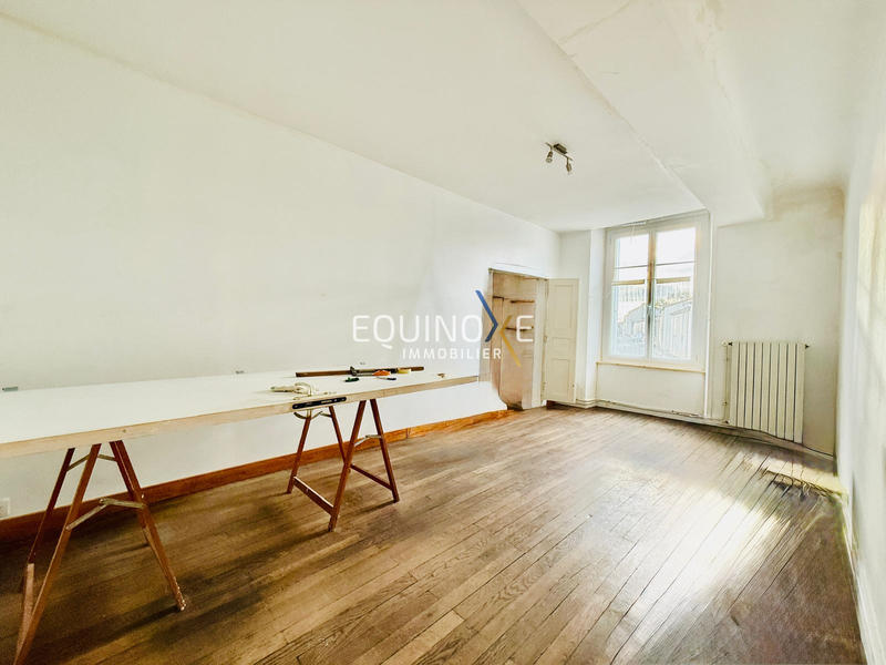 Maison - 161 m² - 7 pièces