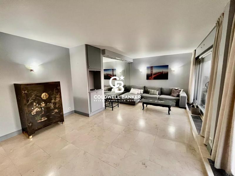 Appartement - 84 m² - 2 pièces