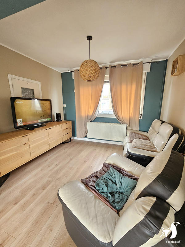 Maison - 93 m² - 6 pièces