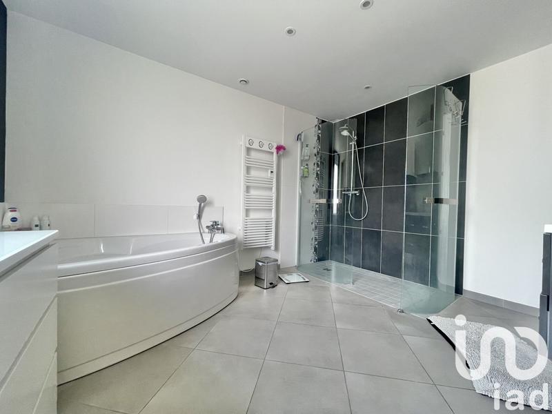 Maison - 125 m² - 6 pièces