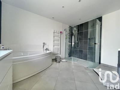 Maison - 125 m² - 6 pièces