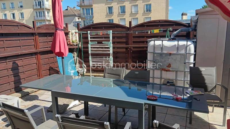 Maison - 90 m² - 6 pièces