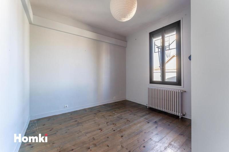 Maison - 210 m² - 7 pièces