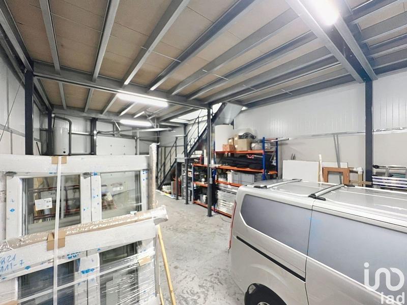 Local commercial - 208 m²