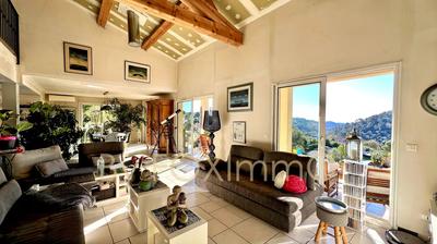 Villa - 134 m² - 4 pièces