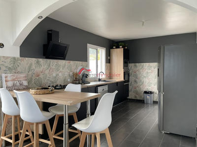 Maison - 107 m² - 5 pièces