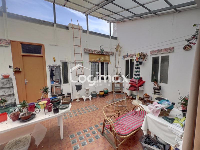 Maison - 212 m² - 10 pièces