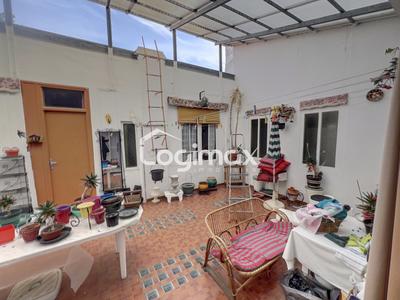 Maison - 212 m² - 10 pièces