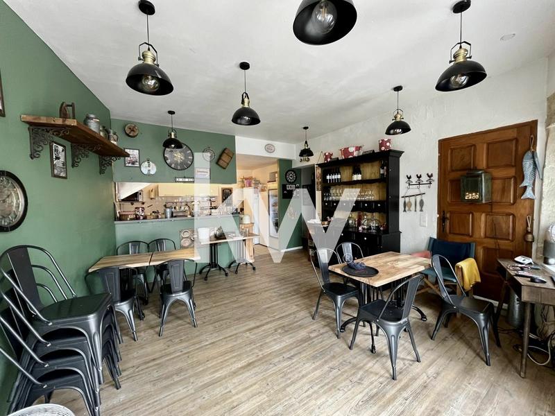 Immeuble mixte - 60 m² - 2 pièces